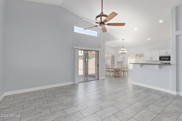 3238 E Javelina Avenue, Mesa, AZ 85204