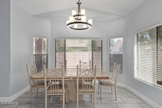 3238 E Javelina Avenue, Mesa, AZ 85204