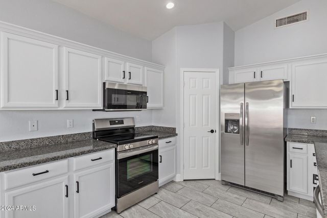 3238 E Javelina Avenue, Mesa, AZ 85204