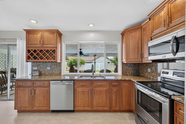 1517 SE 14TH Street, Deerfield Beach, FL 33441