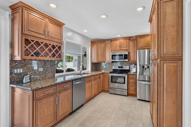 1517 SE 14TH Street, Deerfield Beach, FL 33441