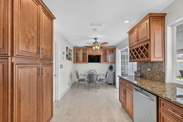 1517 SE 14TH Street, Deerfield Beach, FL 33441