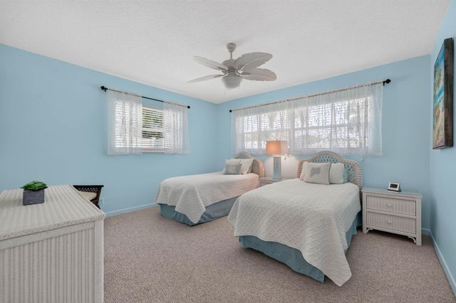 1517 SE 14TH Street, Deerfield Beach, FL 33441