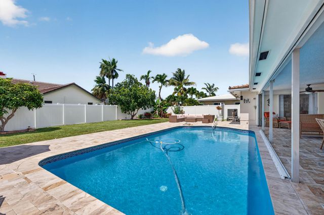 1517 SE 14TH Street, Deerfield Beach, FL 33441