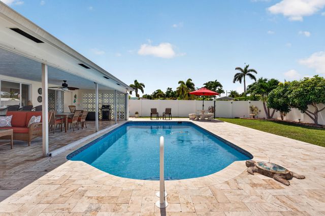 1517 SE 14TH Street, Deerfield Beach, FL 33441