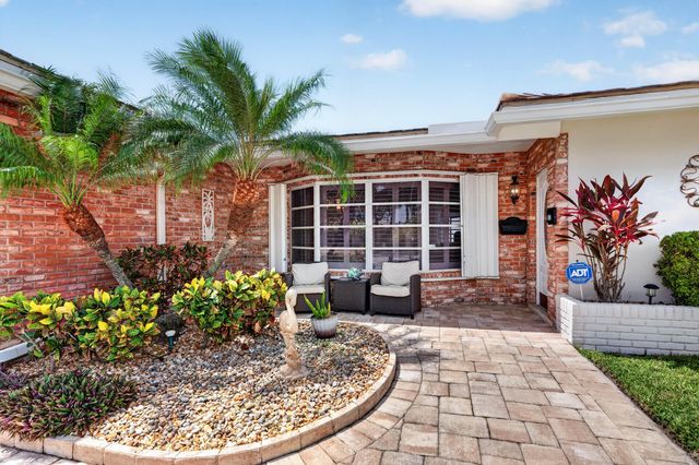 1517 SE 14TH Street, Deerfield Beach, FL 33441