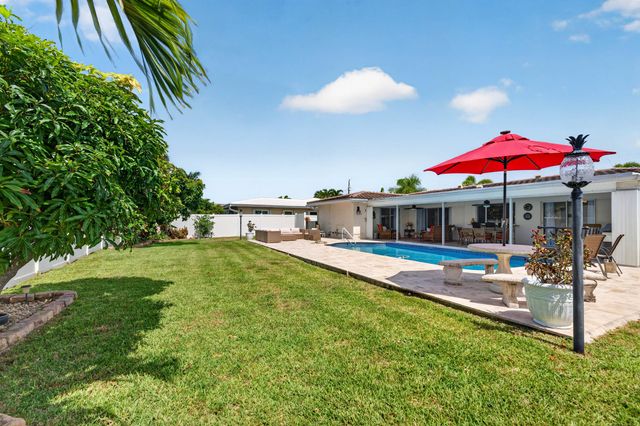 1517 SE 14TH Street, Deerfield Beach, FL 33441