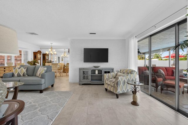 1517 SE 14TH Street, Deerfield Beach, FL 33441