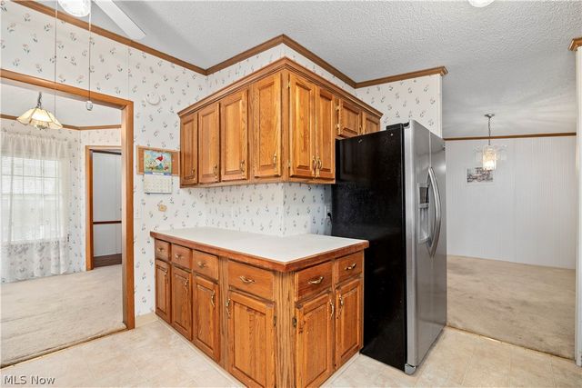 17 Schuberts Alley, Olmsted Twp, OH 44138