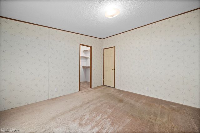 17 Schuberts Alley, Olmsted Twp, OH 44138