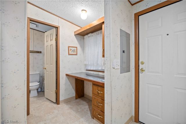 17 Schuberts Alley, Olmsted Twp, OH 44138