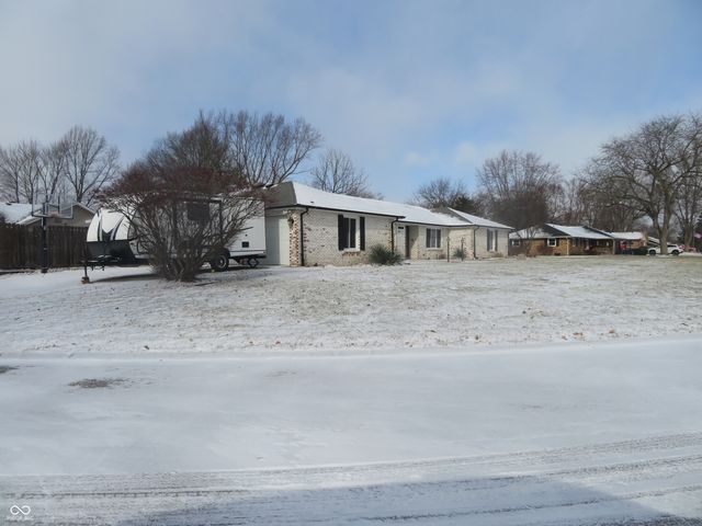5697 N Olivia Drive, Alexandria, IN 46001