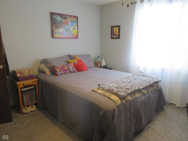 5697 N Olivia Drive, Alexandria, IN 46001