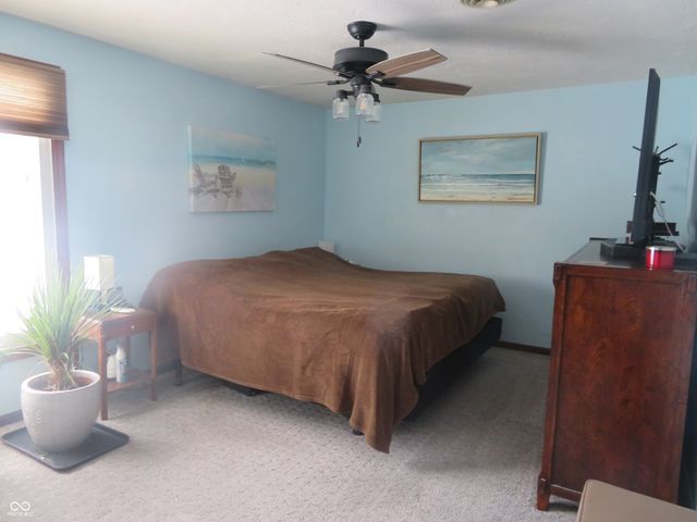 5697 N Olivia Drive, Alexandria, IN 46001