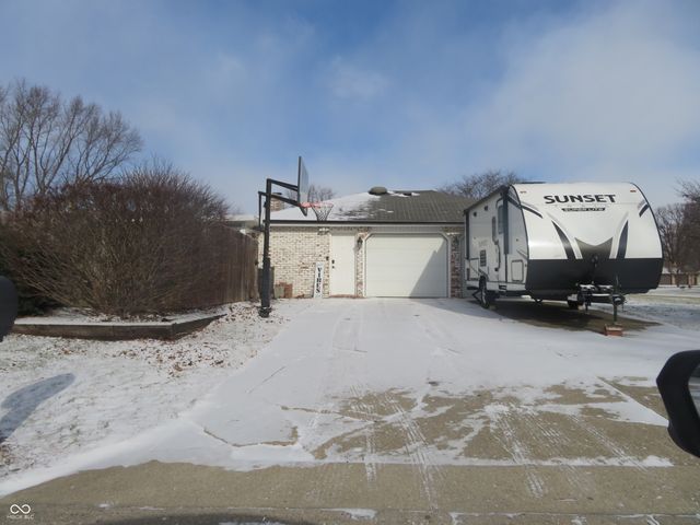 5697 N Olivia Drive, Alexandria, IN 46001