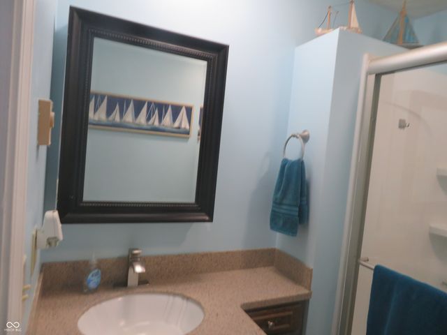 5697 N Olivia Drive, Alexandria, IN 46001