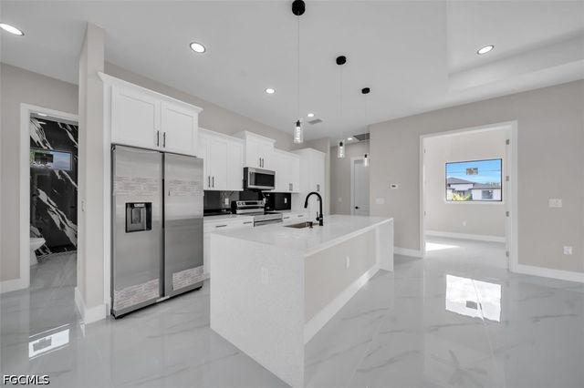 3402 15th ST SW, Lehigh Acres, FL 33976