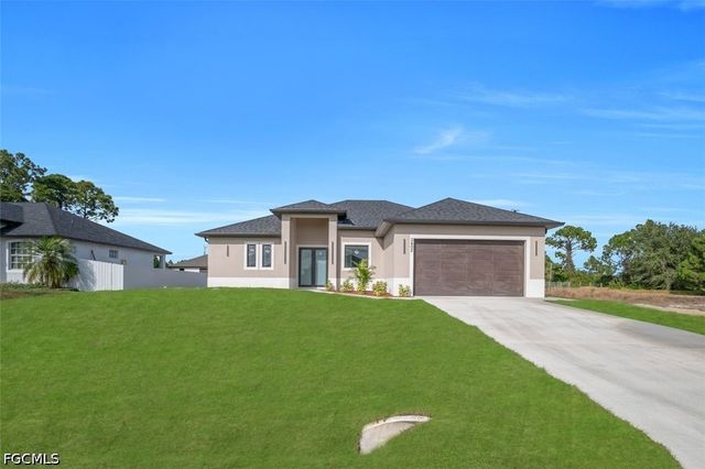 3402 15th ST SW, Lehigh Acres, FL 33976