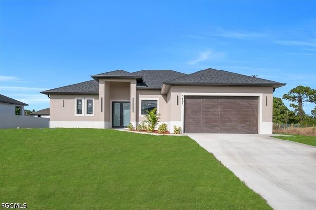 3402 15th ST SW, Lehigh Acres, FL 33976