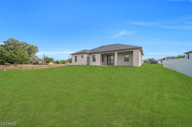 3402 15th ST SW, Lehigh Acres, FL 33976