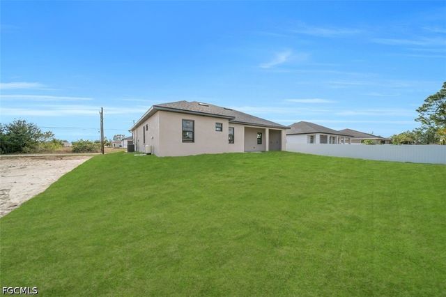 3402 15th ST SW, Lehigh Acres, FL 33976