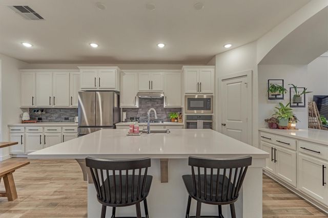 530 W Cascade Heights Drive, Montgomery, TX 77316