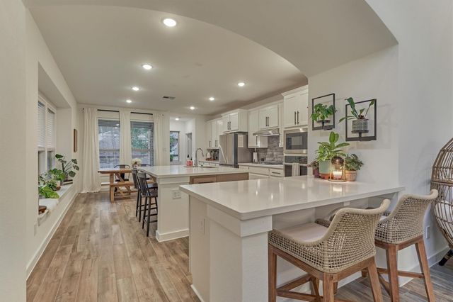 530 W Cascade Heights Drive, Montgomery, TX 77316