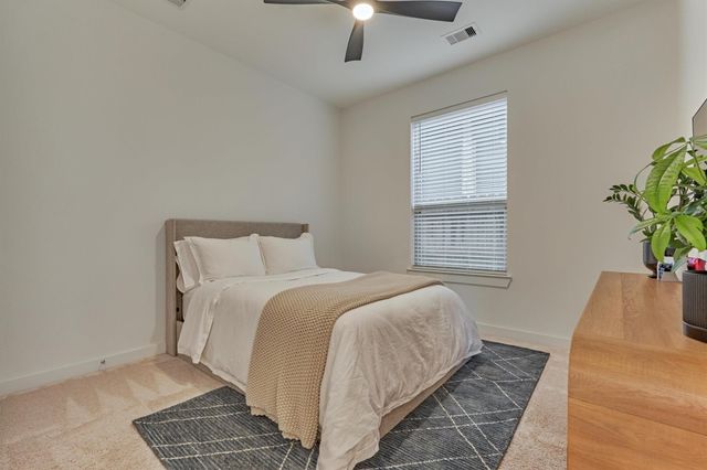 530 W Cascade Heights Drive, Montgomery, TX 77316