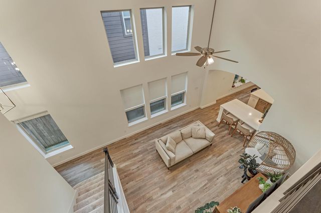 530 W Cascade Heights Drive, Montgomery, TX 77316