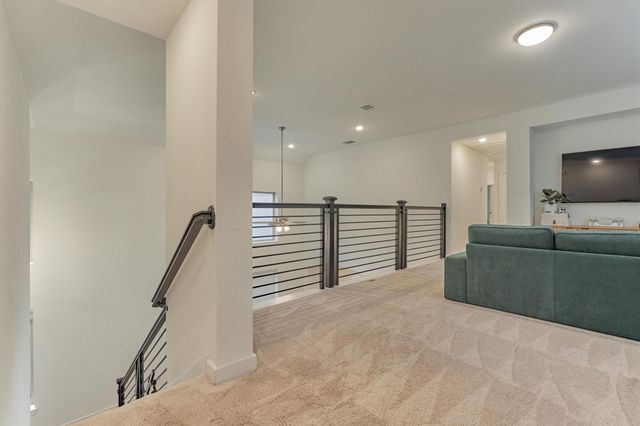 530 W Cascade Heights Drive, Montgomery, TX 77316