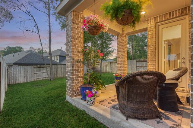 530 W Cascade Heights Drive, Montgomery, TX 77316