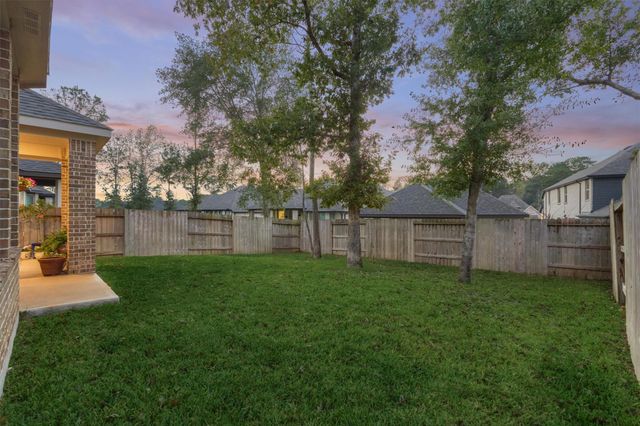 530 W Cascade Heights Drive, Montgomery, TX 77316