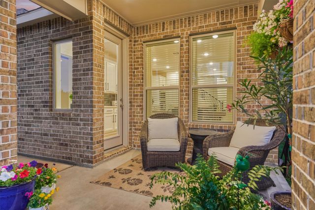 530 W Cascade Heights Drive, Montgomery, TX 77316