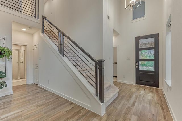 530 W Cascade Heights Drive, Montgomery, TX 77316