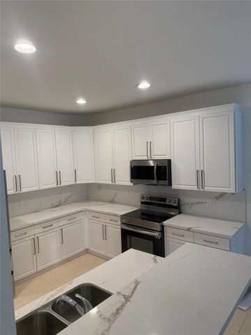 1288 Camellia Circle, Weston, FL 33326