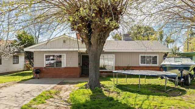 1546 Bedford Ave, Modesto, CA 95351