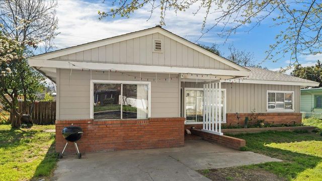 1546 Bedford Ave, Modesto, CA 95351
