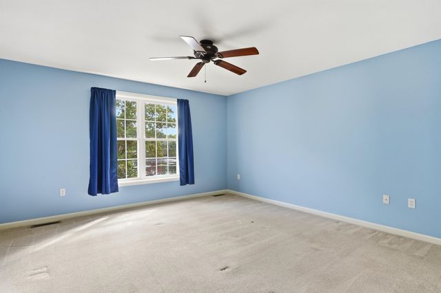 71 N High St Unit 3, Derry, NH 03038