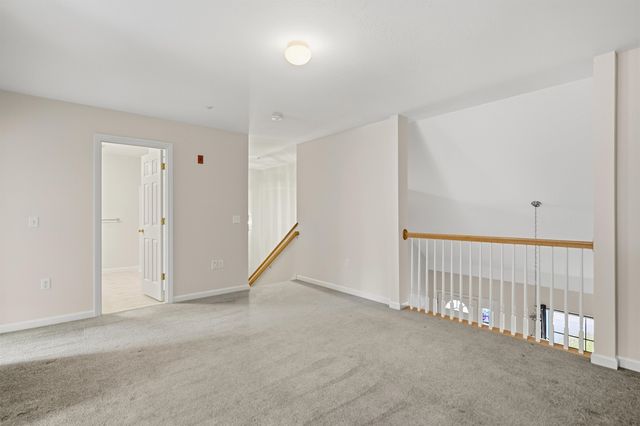 71 N High St Unit 3, Derry, NH 03038