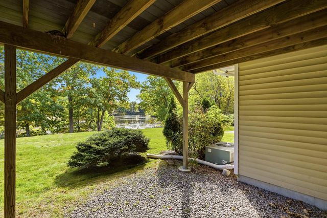 71 N High St Unit 3, Derry, NH 03038