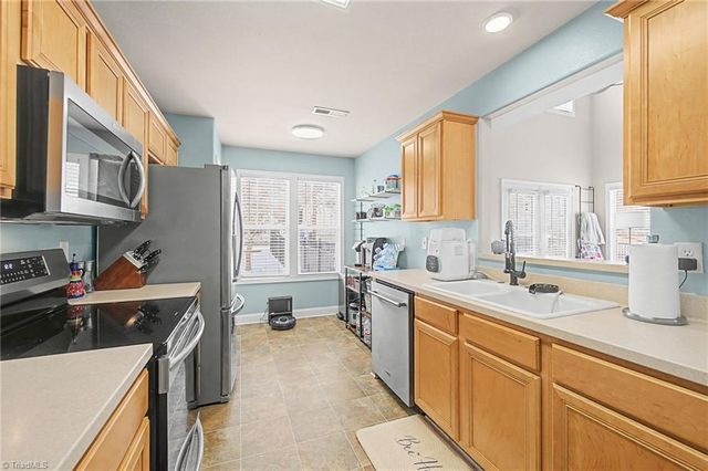 117 Windsor Circle, Advance, NC 27006