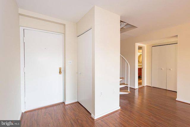 4 PRESIDENT POINT DR #A3, Annapolis, MD 21403