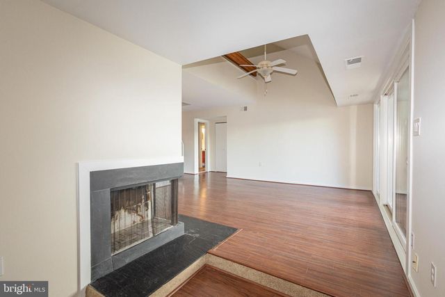 4 PRESIDENT POINT DR #A3, Annapolis, MD 21403