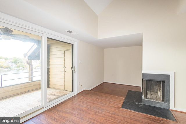 4 PRESIDENT POINT DR #A3, Annapolis, MD 21403