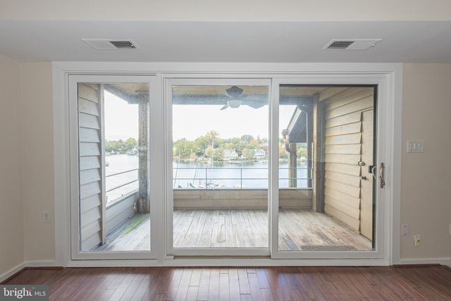 4 PRESIDENT POINT DR #A3, Annapolis, MD 21403