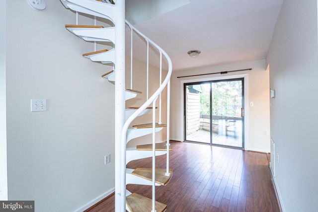 4 PRESIDENT POINT DR #A3, Annapolis, MD 21403