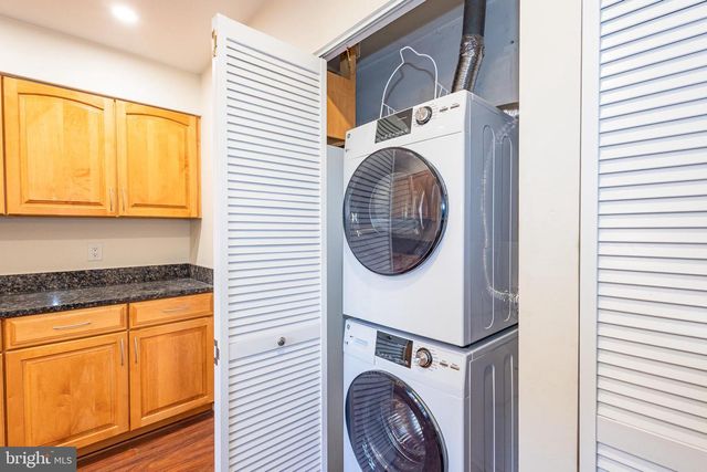 4 PRESIDENT POINT DR #A3, Annapolis, MD 21403