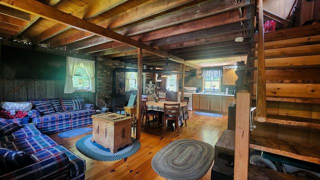 1372 Potash Brook Road, Chester, VT 05143