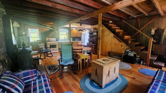 1372 Potash Brook Road, Chester, VT 05143