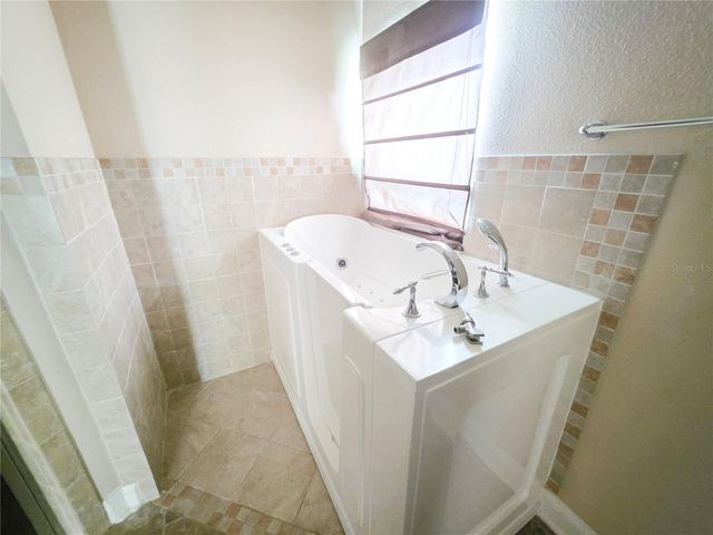 404 PAISLEY PLACE, St Johns, FL 32259
